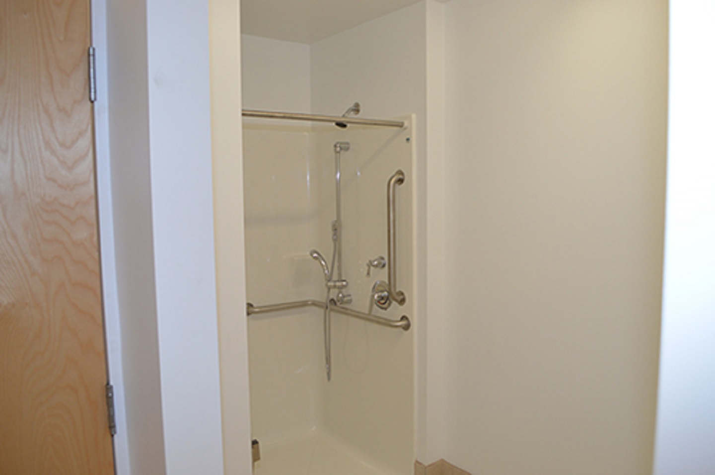 Commercial pool facility photo 5